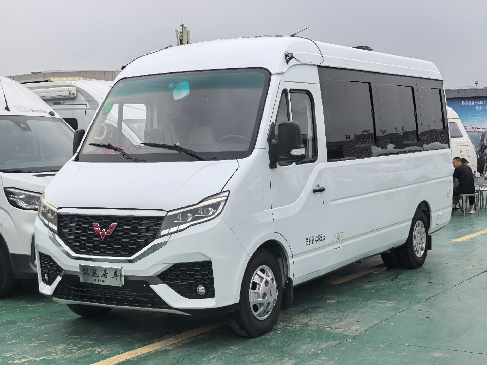 21年12月上牌五菱S300B型房车